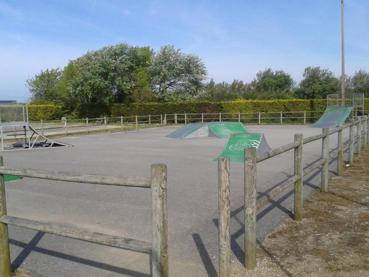 Gite "Rose Des Sables" - 800M De La Plage De Surtainville, Proche Commerces - Piscine En Juillet Et Aout Стая снимка